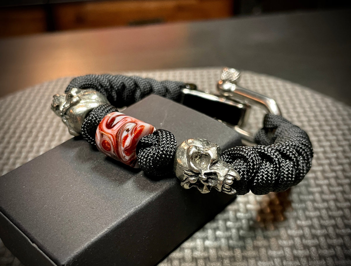Parachute Cord with Metal Skull Men's Bracelet in Olive/Gray – BellaRyann