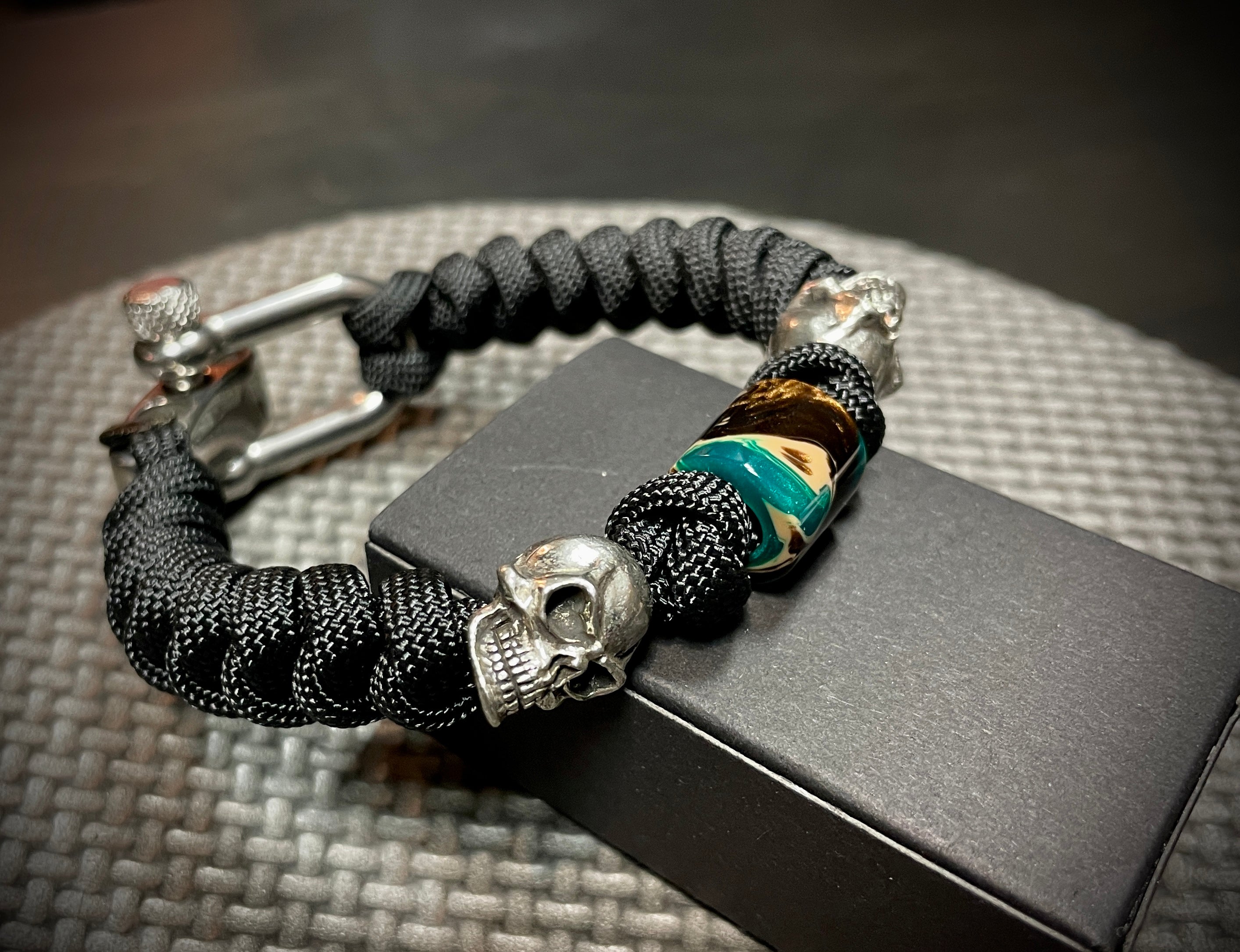 Commando Snake Weave Skull Paracord Bracelet